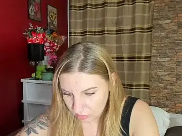 Stripchat Best live sex cam show of Andrada_1