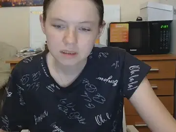 Stripchat Live Sex Cam of JessicaHolland1