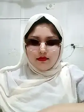 Stripchat Adult Video Chat of Nusrat-N