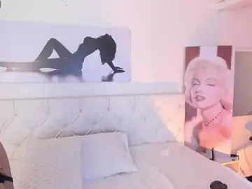 Stripchat Live Sex Cam of lunalenox
