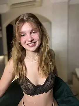 Stripchat Adult Video Chat of Emaline_Fane