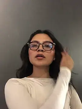 Stripchat Sex Cam of Gia_Mazzon