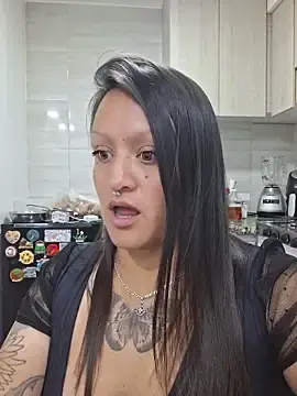 Stripchat Live Sex of selenahotfire