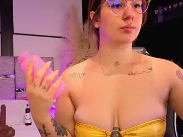 Stripchat Nude Webcam of AlliceLover