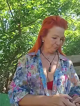 Stripchat Live Sex of CassandraSandra44