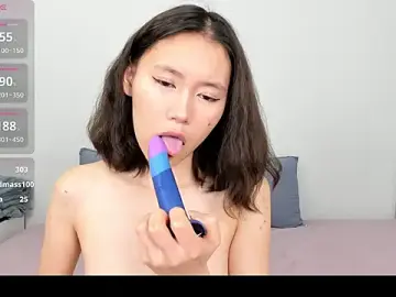 Stripchat Adult Webcam of Kiraeko