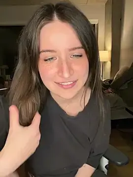 Stripchat Free Live Porn of nerdynina