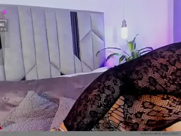 Stripchat Live Sex Cam of IndieMiller