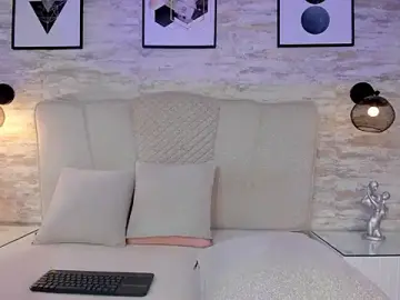 Stripchat Adult Webcams of Little_vel