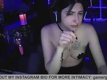 Stripchat Best live sex cam show of Gamergirl-Linela