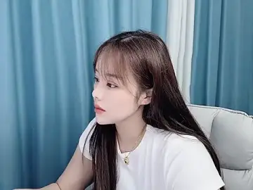 Stripchat Nude Webcam of Qingqing19