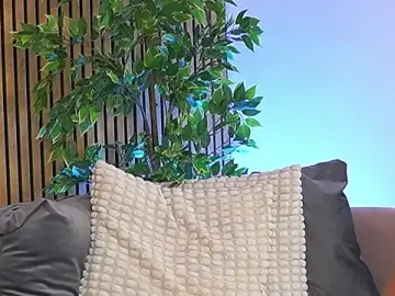 Stripchat Live Sex Cam of Avril_Cyrus
