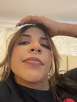 Stripchat Best live sex cam show of VioletaHills_