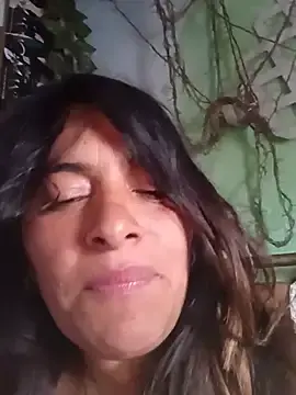 Stripchat Free Porn Cam of ivilondon