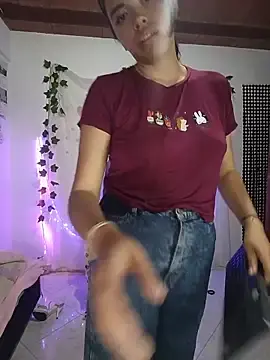 Stripchat Live Sex Cam of sophie_north
