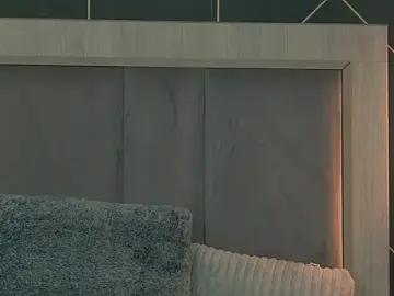 Stripchat Free Live Porn of EmyLaveau
