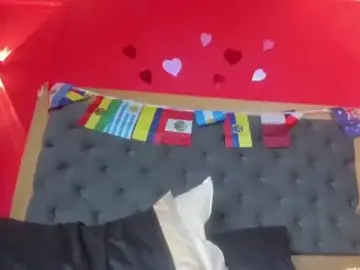 Stripchat Live Porn of YayaHilton