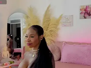 Stripchat Watch Live Sex Cams of bruneettklaryss