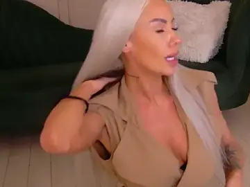 Stripchat Free Porn Cam of Bailey_Rush
