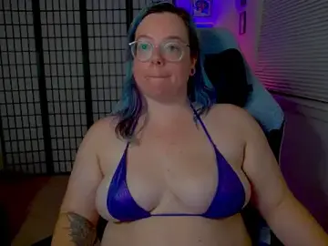 Stripchat Adult Webcams of KiraSpitQueen