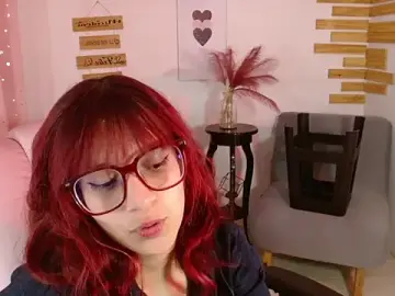 Stripchat Sex Cam of RedMeloddy