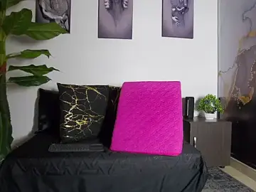 Stripchat Live Sex Cam of alex_noa