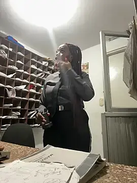 Stripchat Best live sex cam show of CiaraEbony