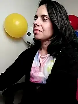 Stripchat Live Porn of Shanttal_queen