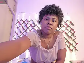 Stripchat Live Sex Cam of naughty_ebonyy