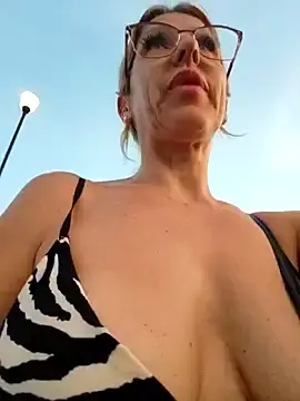 Stripchat Best Webcam of Manuerlaruby