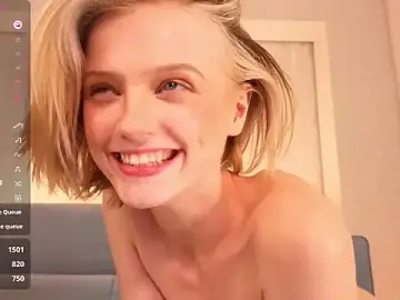 Stripchat Live Sex Cam of Evangel11