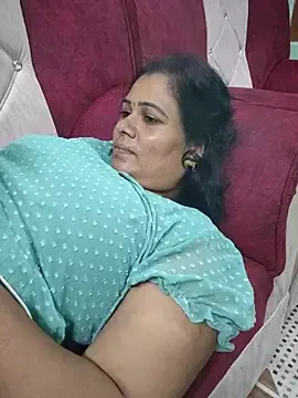 Stripchat Live Sex of tamilaruvi