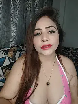 Stripchat Live Sex Cam of Princess_cutie_doll2