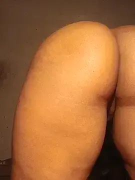 Stripchat Best live sex cam show of HotAishaa