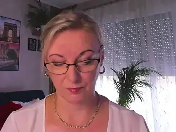Stripchat Live Sex Cam of vanessa_chat