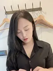 Stripchat Live Sex Cam of lylxili