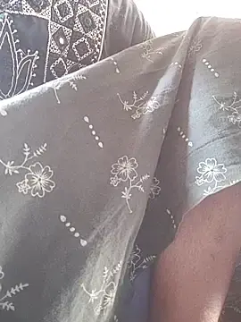 Stripchat Live Sex Cam of smartangel_telugu