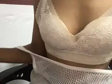 Stripchat Free Live Porn of Harleen_Kaur07