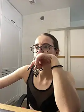 Stripchat Live Porn of MartiniiSelenna