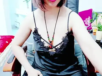 Stripchat Live Sex Cam of Miu-Le