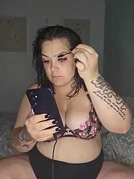 Stripchat Best live sex cam show of Saucy-Serenity
