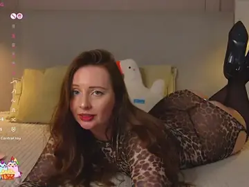Stripchat Live Sex Cam of maltii_evans