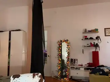 Stripchat Sex Cam of sunshine_lina