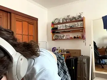 Stripchat Adult Webcam of PillowPeachX