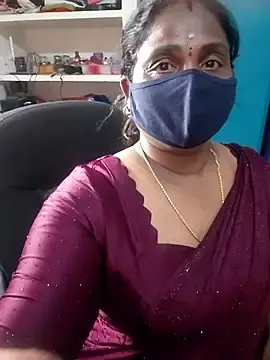 Stripchat Adult Webcams of Tamil_Kavitha10