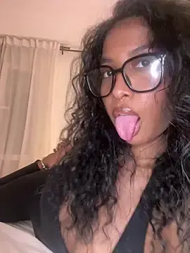 Stripchat Adult Video Chat of IamCrystal2