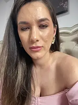 Stripchat Nude Webcam of HotXMom_