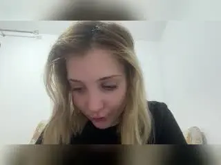 Xlovecam Adult Webcams of SashaSmithe