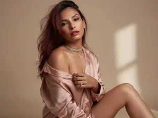 Xlovecam Watch Live Sex Cams of RoxaneMoore