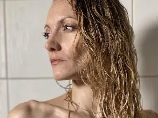 Xlovecam Adult Video Chat of DaneeSoHot